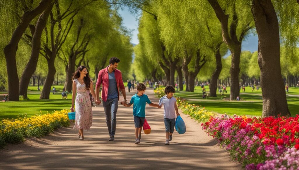Family enjoying Parque Lineal Family enjoying Parque Lineal