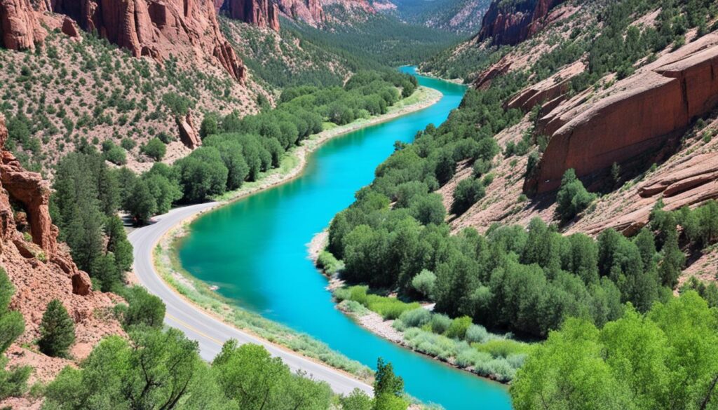 Discover the Beauty of Cheyenne Cañon Discover the Beauty of Cheyenne Cañon