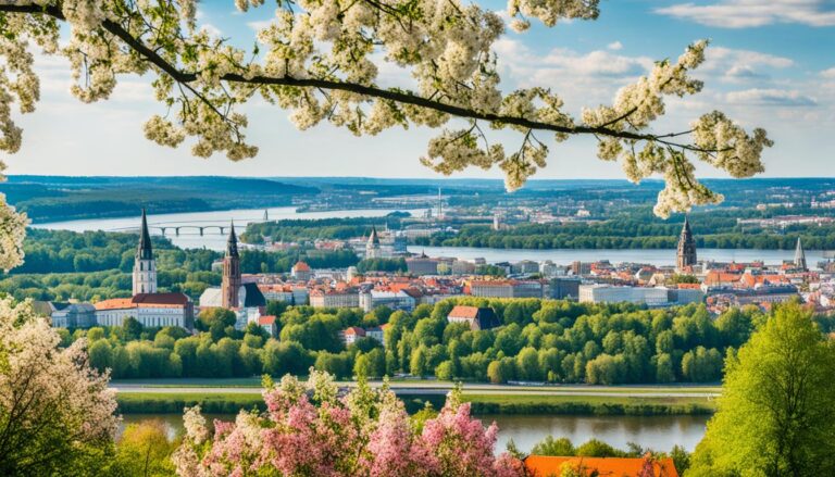 What is the best time to visit Kaunas?