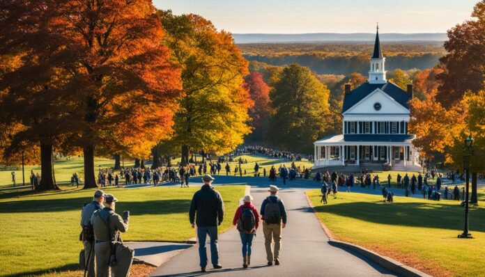 When is the best time to visit Gettysburg for history buffs?