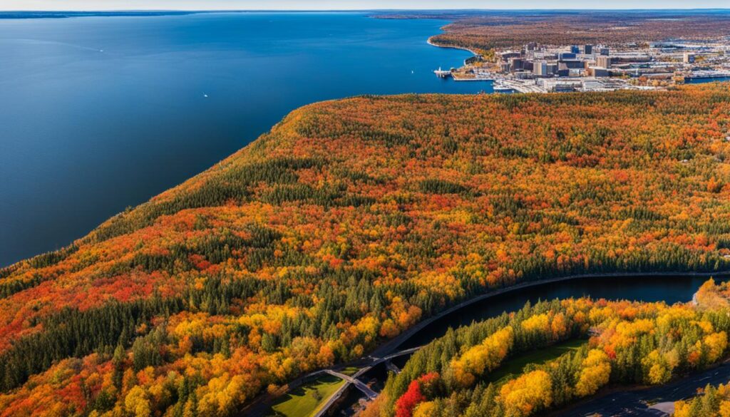 Best time to visit Duluth MN for fall colors