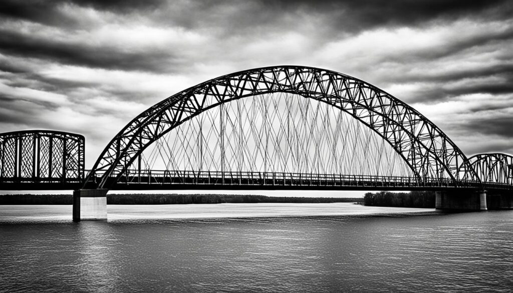 Mississippi River bridge unique structure Mississippi River bridge unique structure