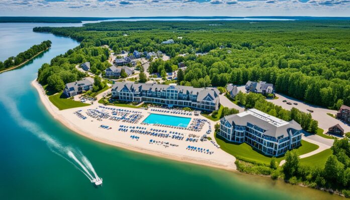 Where to find luxury accommodations in Traverse City?