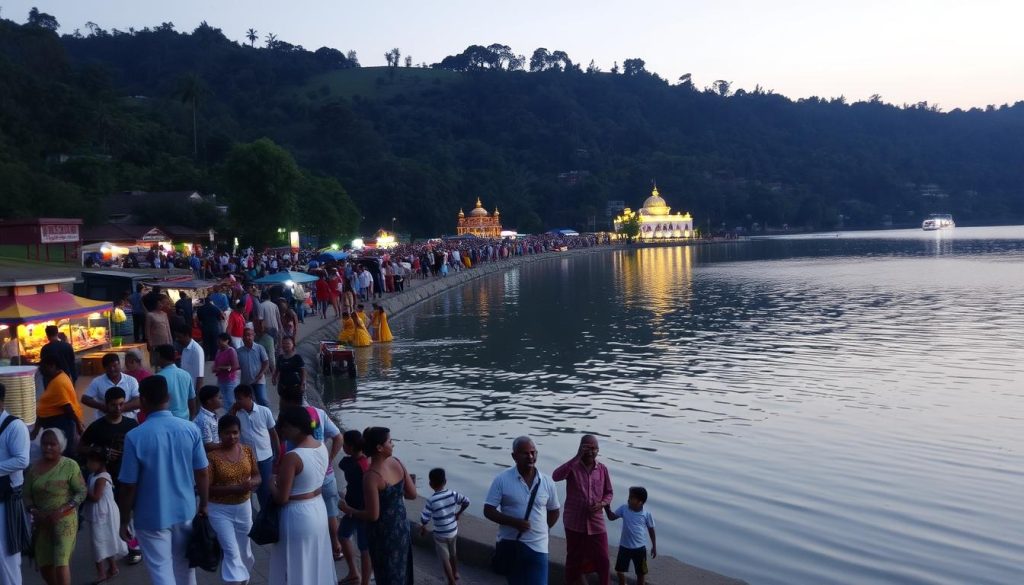 Kandy Lake evening crowds